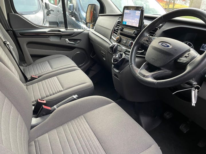 Grey Ford Tourneo Custom 310 Titanium L1 2019
